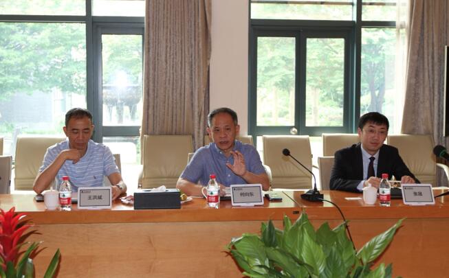 【動(dòng)態(tài)新聞】中國(guó)信達(dá)黨委書(shū)記、董事長(zhǎng)一行來(lái)訪交流