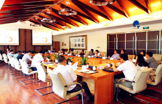 河南省政府投資平臺公司領(lǐng)導一行到訪我司考察交流