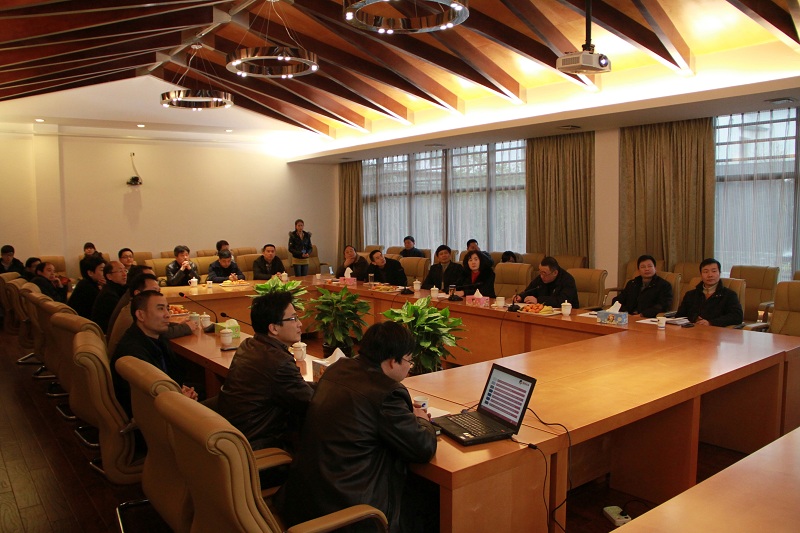 西湖區(qū)委書記王立華一行到公司調(diào)研